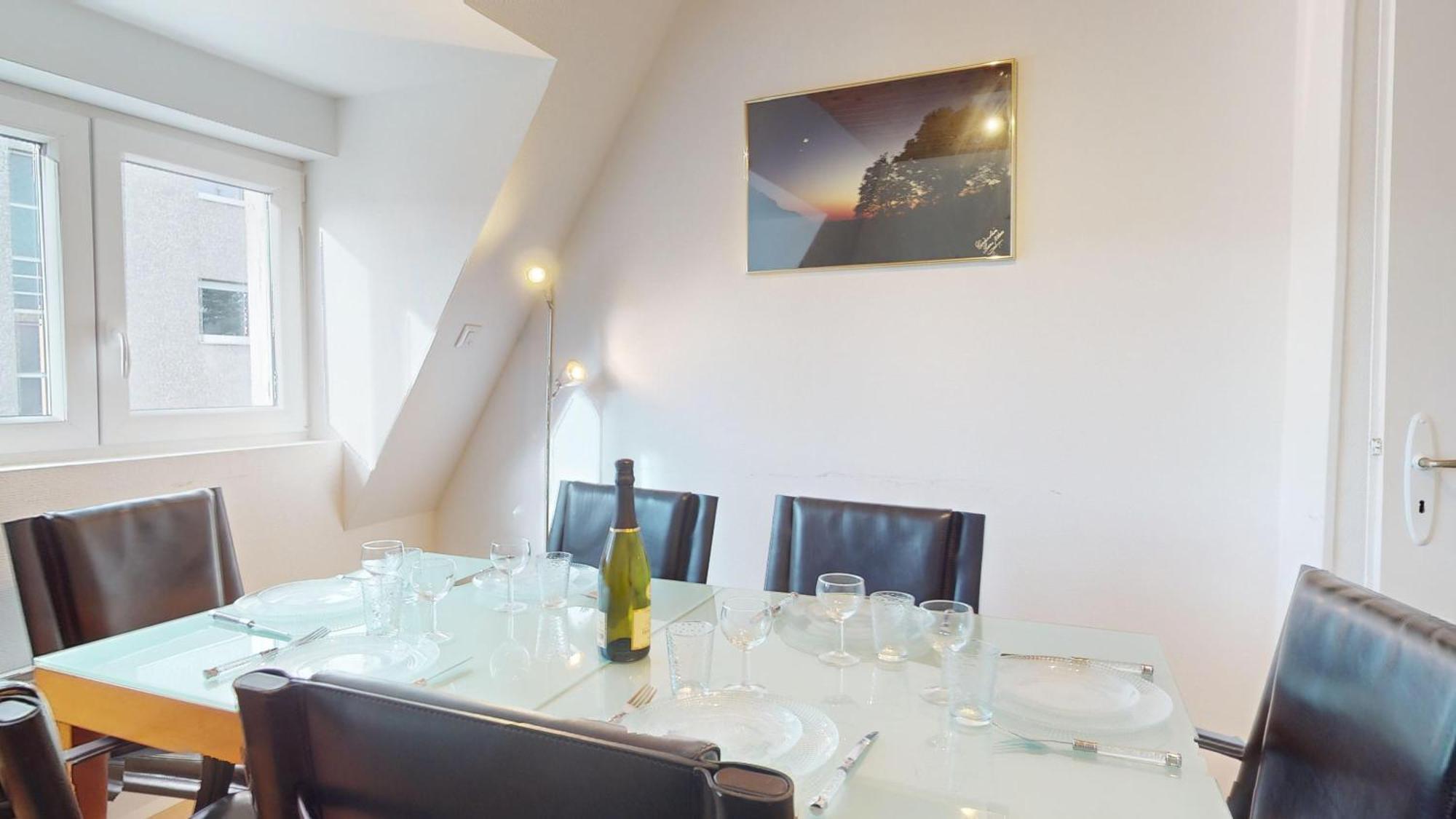 Les Appartements De Georges Avec Parking Colmar Esterno foto